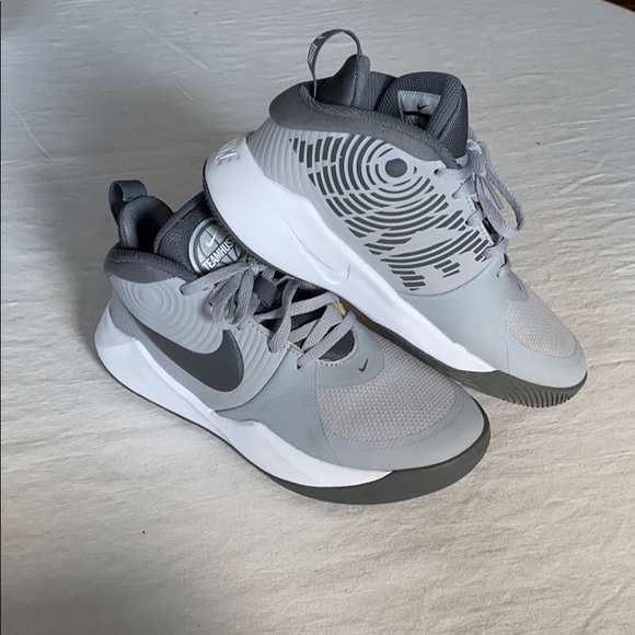 Nike Other - Nike Teamhustle Basketball Sneakers